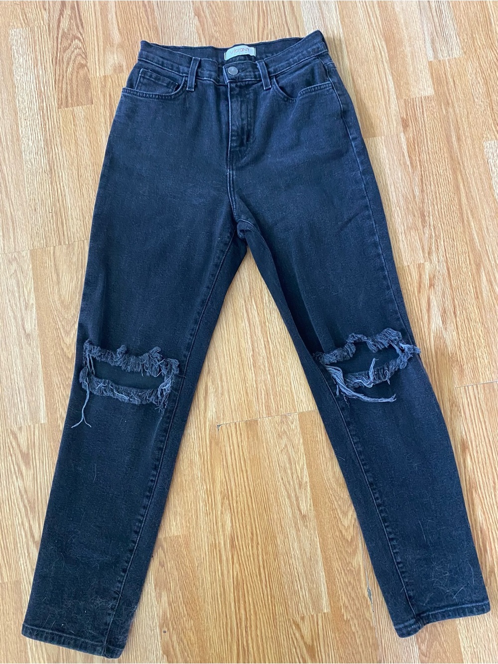 Vibrant Miu Distressed Black Women's Jeans